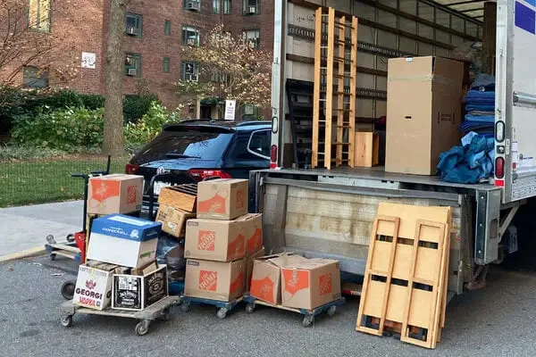 نقل اثاث بـ 5 خصومات حصرية مع الفرسان العربية للنقليات